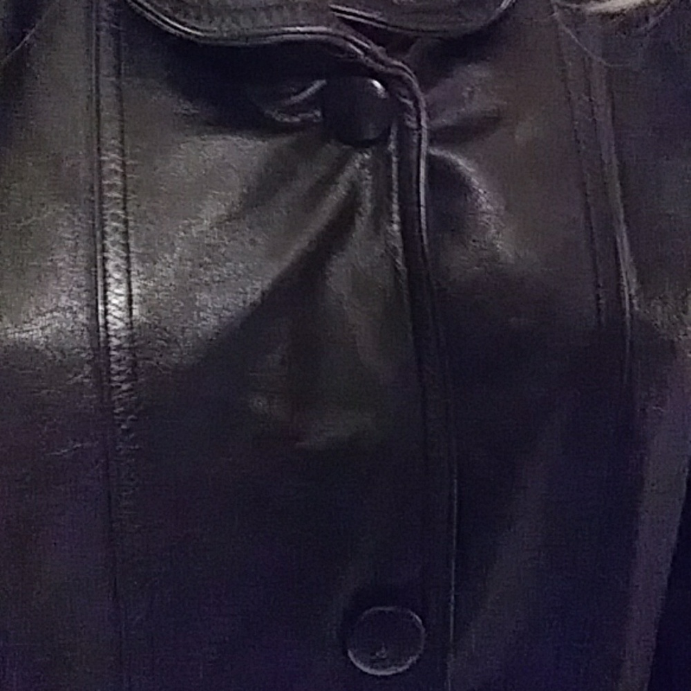 SALE Black leather car coat. - Picture 2 of 8